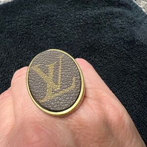 NWOT Adjustable  ring made from up cycled material.